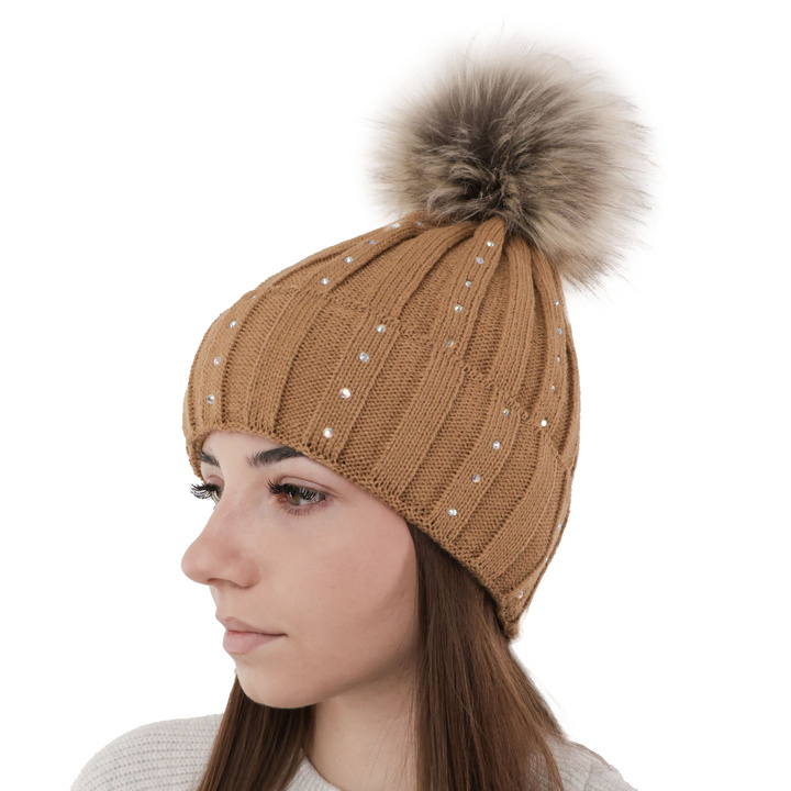 Woman's winter hat camel Mada with pompom