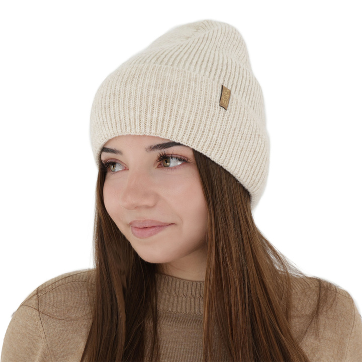 Woman's winter hat, beige, with merino wool, Tahoe