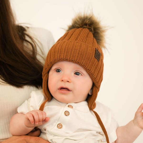 Boy's winter set: hat and scarf camel Wiko with pompom