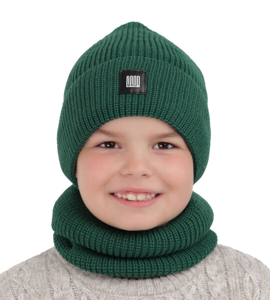 Boy's winter set: hat and tube scarf green Amadeo