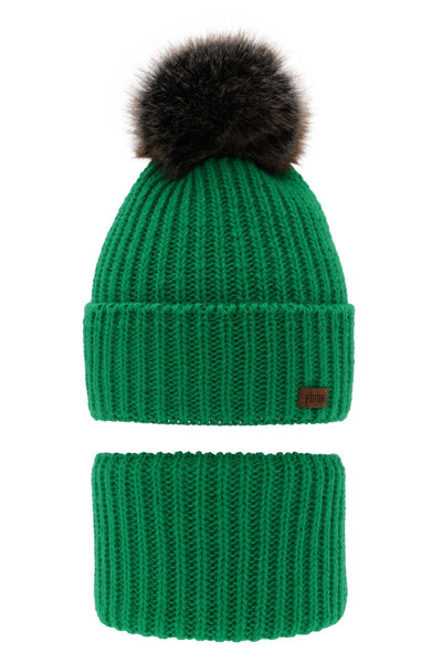 Boy's winter set: hat and tube scarf green with pompom Wonder