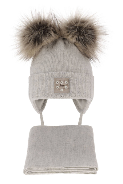 Girls winter set: hat and scarf grey with two pompoms Jazz