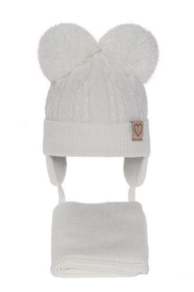 Girl's winter set: hat and white Rozi with two pompom