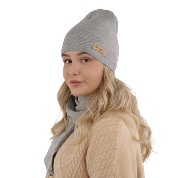 Woman's spring/ autumn set: hat and scarf grey Zula