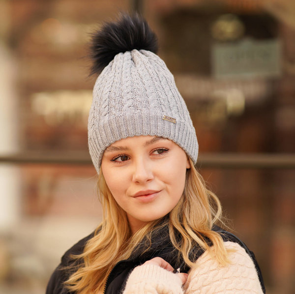 Woman's winter hat, grey merino wool Satina