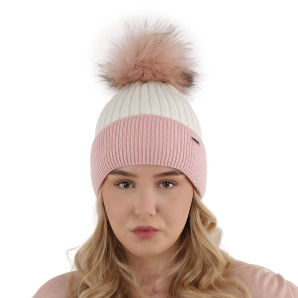 Woman's winter hat pink Funda with pompom