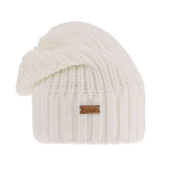 Woman's winter hat white Capri