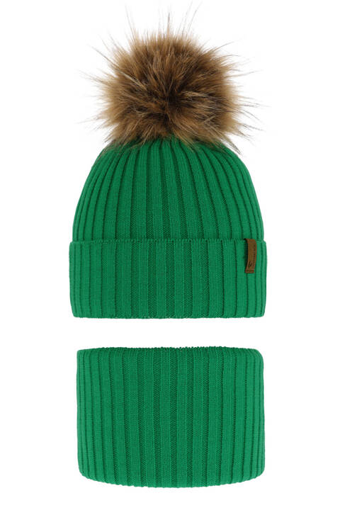 Boy's winter set: hat and tube scarf green with pompom Onyks