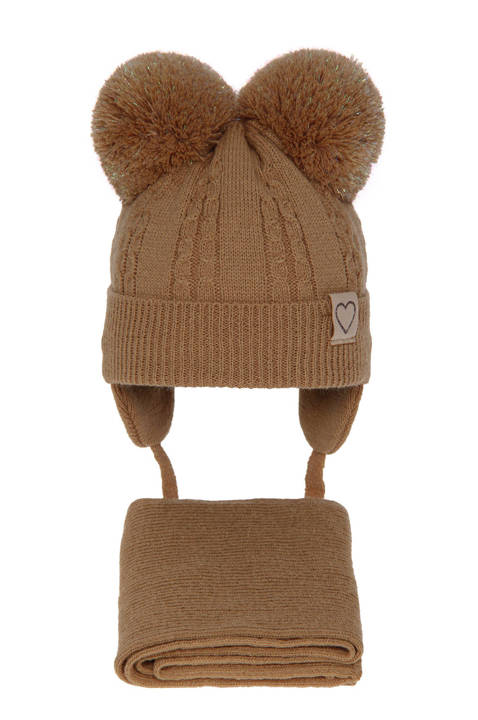 Girl's winter set: hat and brown Rozi with two pompom