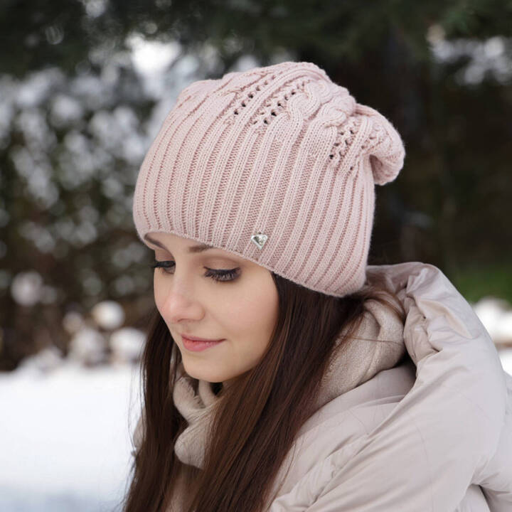 Woman's winter hat pink Sarysa