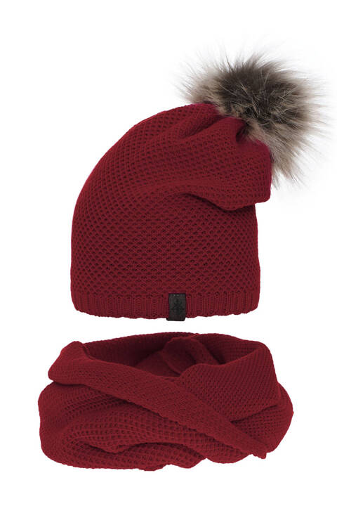 Woman's winter set: hat and tube scarf burgund Kaliana