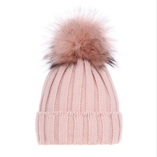 Woman's winter hat pink Mokka with pompom