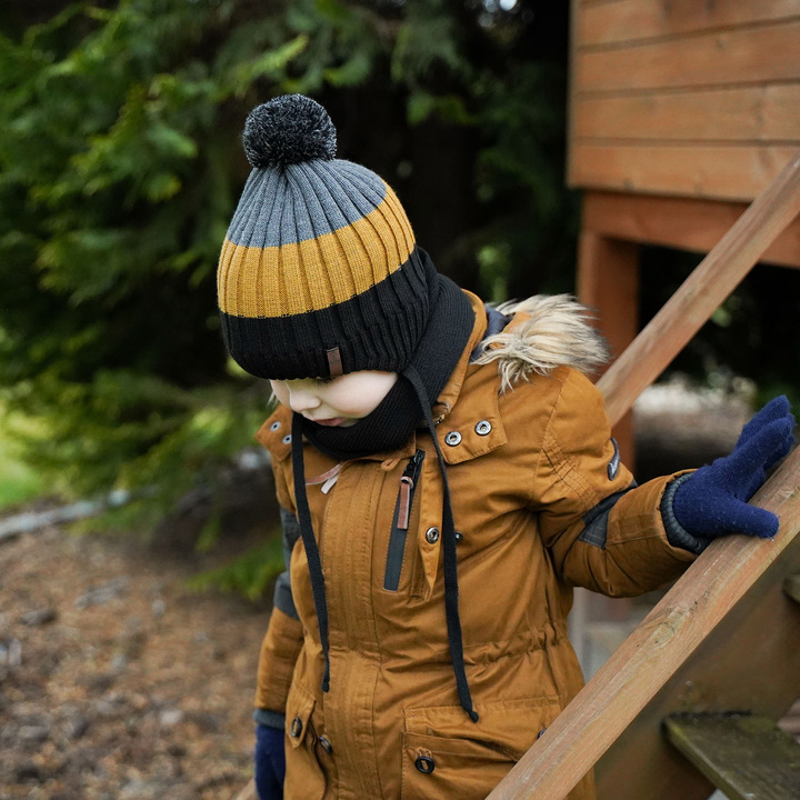 Boy's winter set: hat and tube scarf grey Hary with pompom