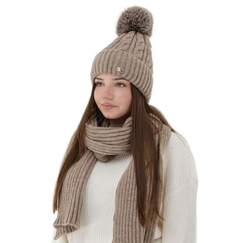 Woman's winter set: hat and scarf, beige, Lunetta