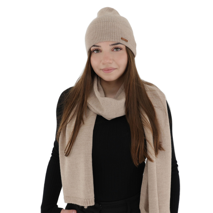 Woman's winter scarf, beige, 100% merino wool, Elonia