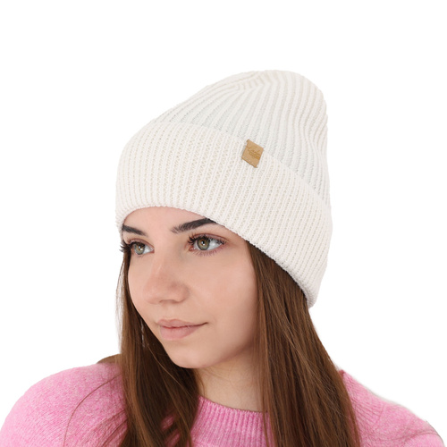 Woman's winter hat beige Isla 100% extra fine merino wool