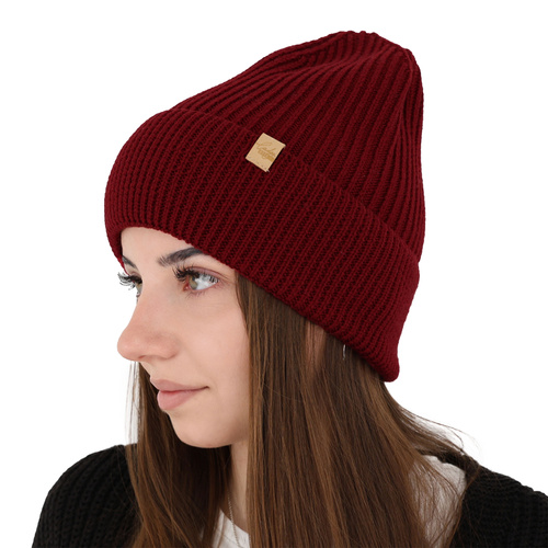 Woman's winter hat beige Isla 100% extra fine merino wool