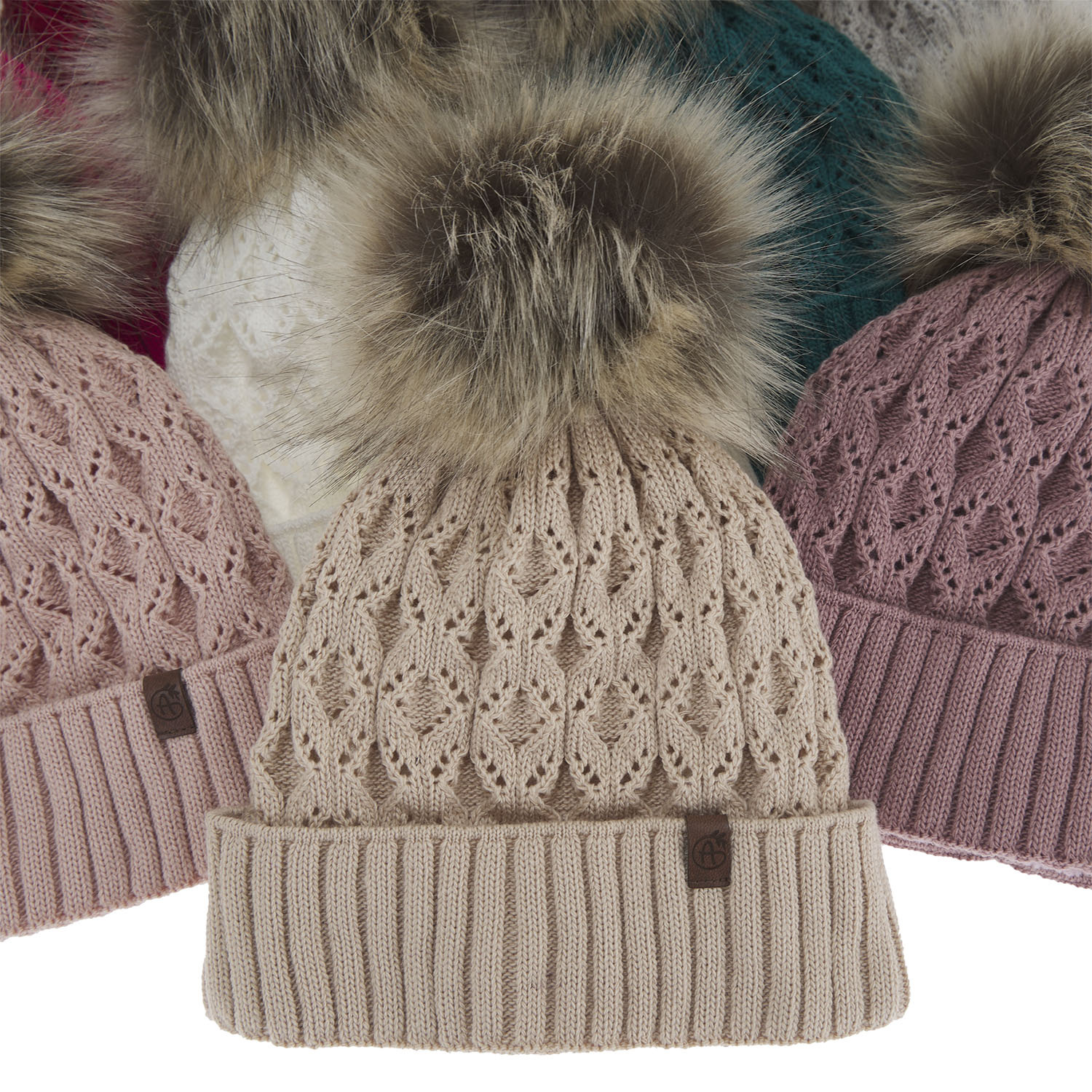 Woman's winter hat pink Katty with pompom