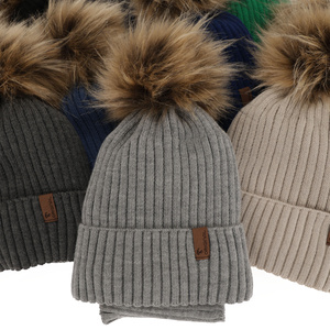 Boy's winter set: hat and tube scarf camel with pompom Onyks