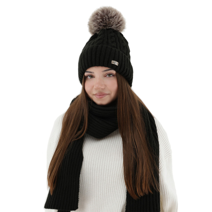 Woman's winter set: hat and scarf, black, Lunetta