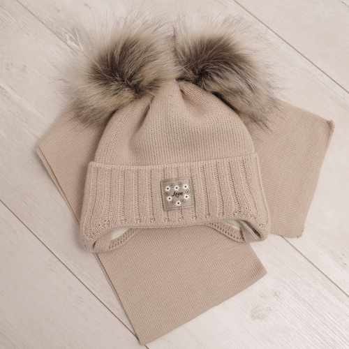 Girls winter set: hat and scarf pink with two pompoms Jazz