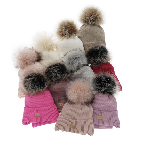 Girl's winter set: hat and tube scarf pink Dilajla with pompom
