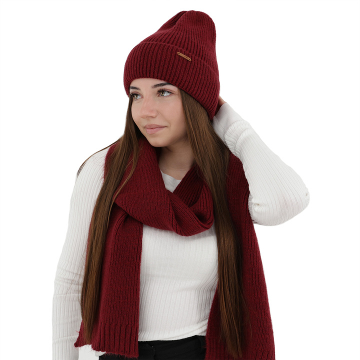 Woman's winter set: hat and scarf, burgundy, with merino wool, Seala