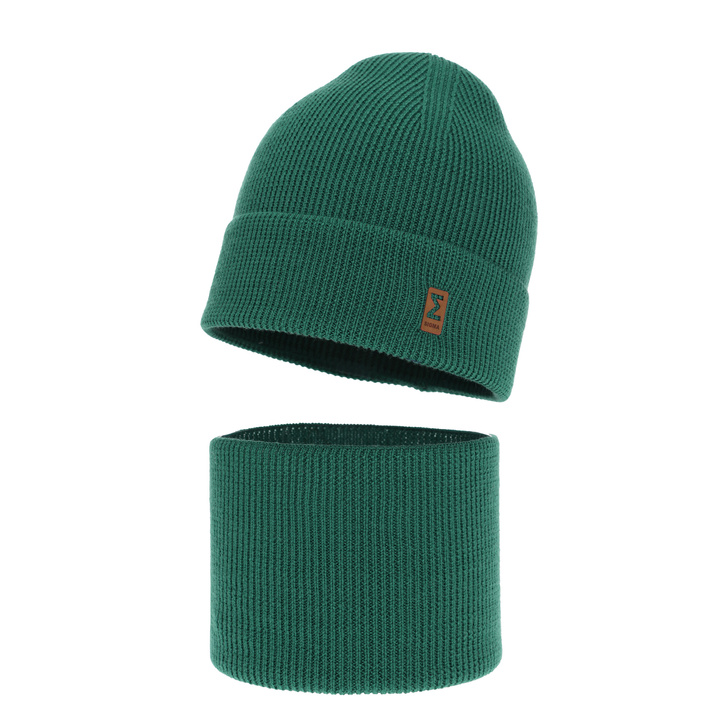 Boy's spring/ autumn set: hat and tube scarf green 100% extra fine merino wool Bruce