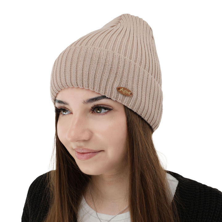 Woman's winter hat, beige, with merino wool Shila