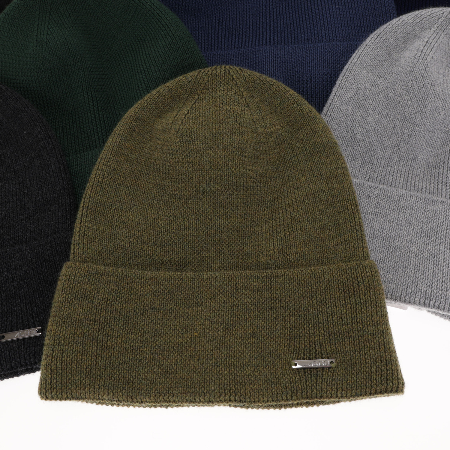 Men's spring and winter hat green 100% extra fine merino wool Memfis