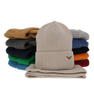 Boy's winter set: hat and tube scarf camel Romeo