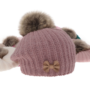 Girl's winter set: hat and tube scarf grey Polinezja with pompom