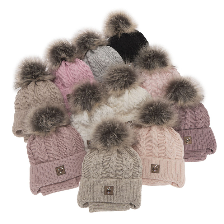 Girl's winter set: hat and tube scarf pink with pompom Finess
