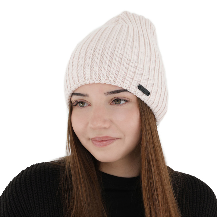 Woman's winter hat, light pink, with merino wool, Soletta