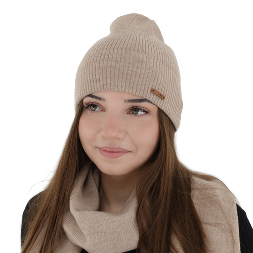 Woman's spring/autumn hat, beige, 100% merino wool, Flerra