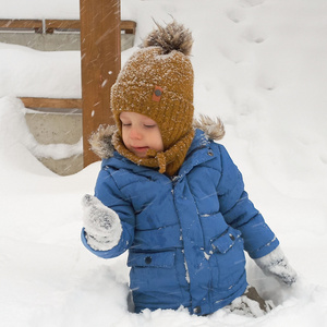 Boy's winter set: hat and tube scarf grey Dominik with pompom