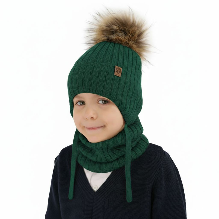 Boy's winter set: hat and tube scarf, green, 100% extra fine merino wool Juno