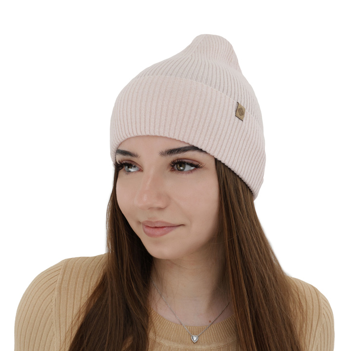 Woman's spring/ autumn hat, light pink, merino wool with cashmere, Alineta