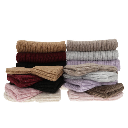 Woman's winter set: hat and scarf, beige, with merino wool, Tolvia