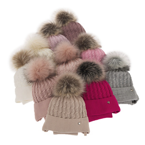 Girl's winter set: hat and tube scarf ecru with pompom Tukana 
