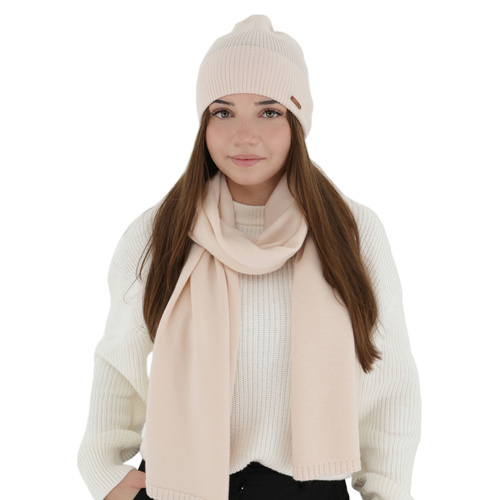 Woman's winter scarf, light pink, 100% merino wool, Elonia
