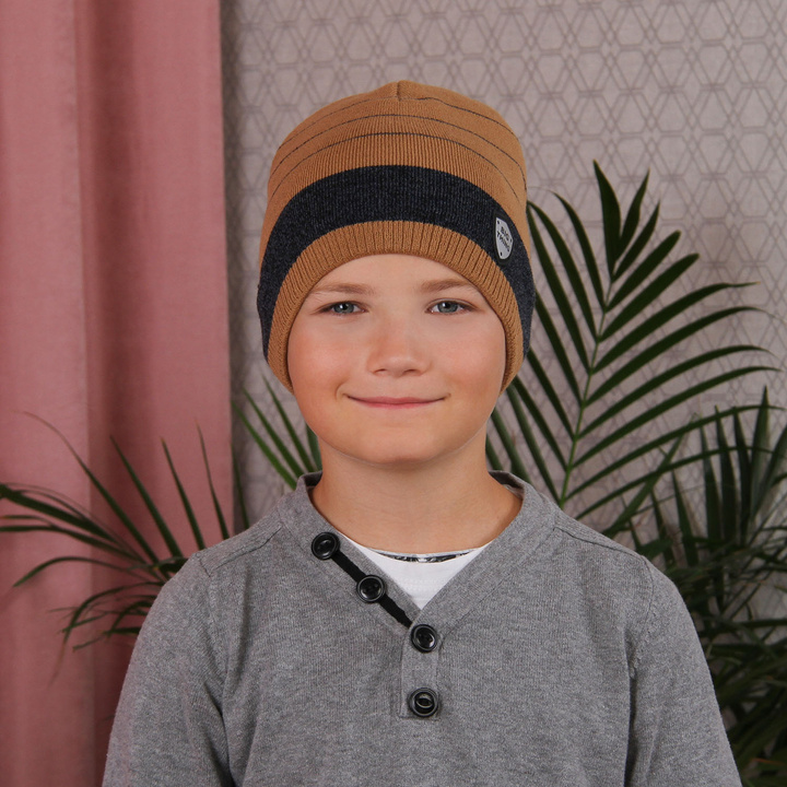 Boy's winter/ autumn hat black Kenet