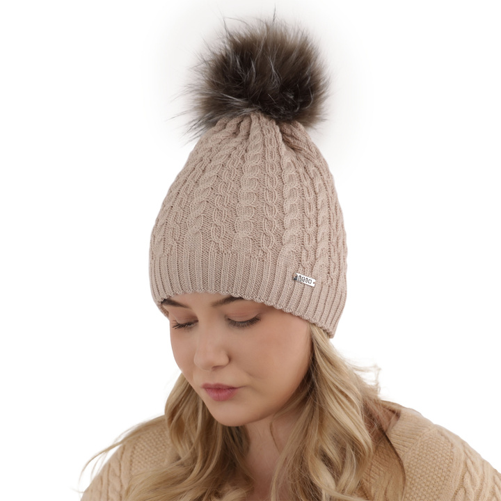 Woman's winter hat in camel merino wool Satina
