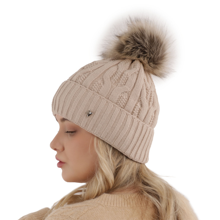 Woman's winter hat ecru Laona with pompom