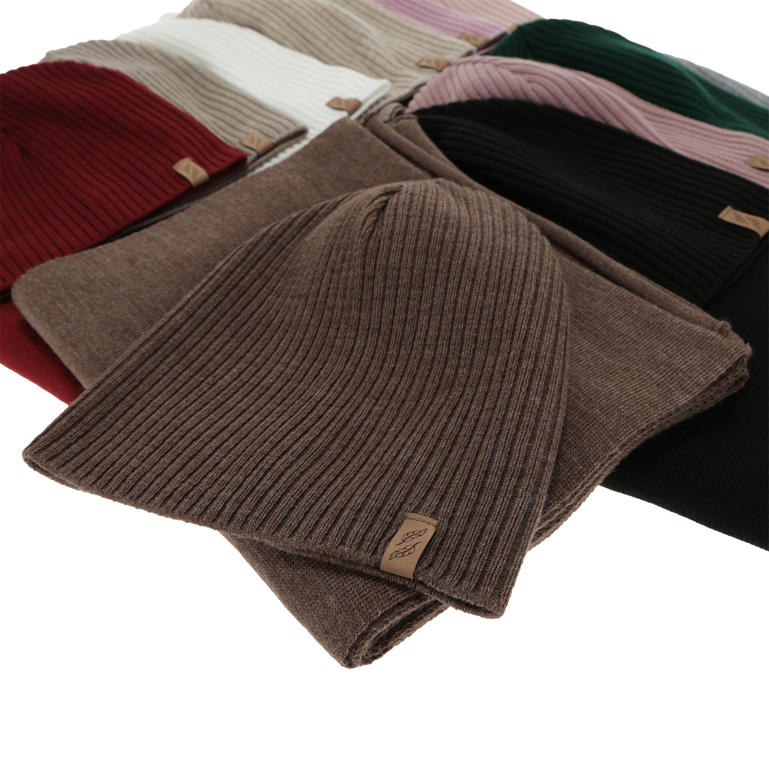 Woman's winter set: hat and scarf, brown, Fena