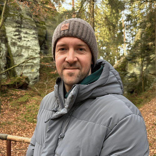 Men's winter hat black Benet