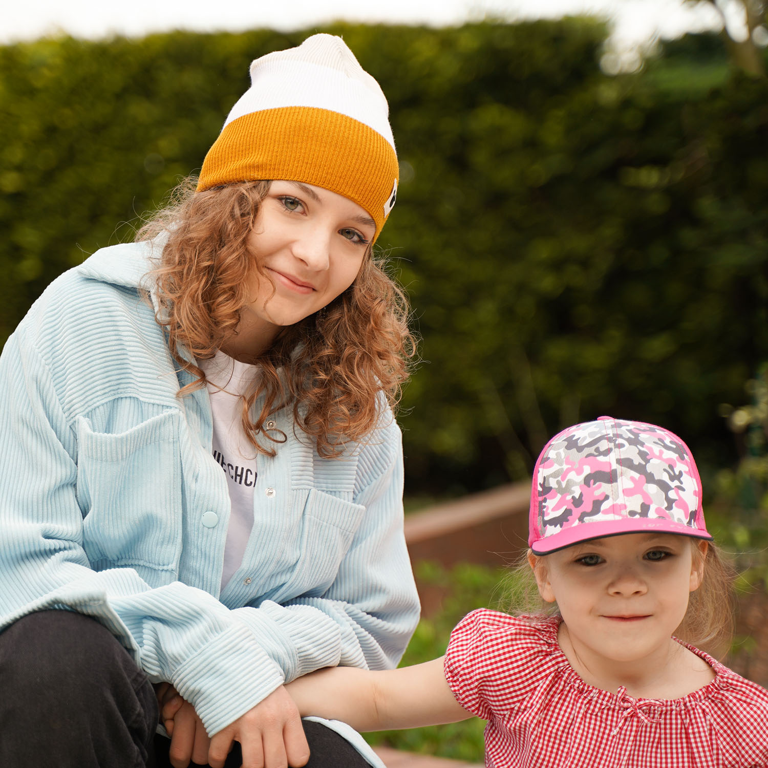 Girl's summer cap black Moro