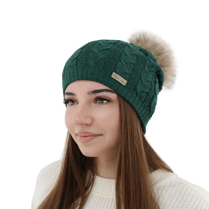 Woman's winter hat green merino wool Bafi