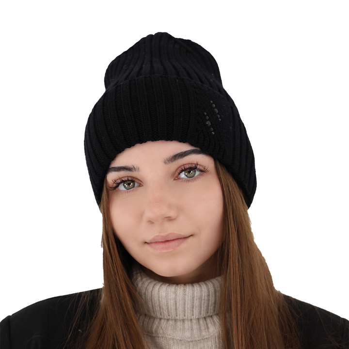 Woman's winter hat black Ariga 100% extra fine merino wool