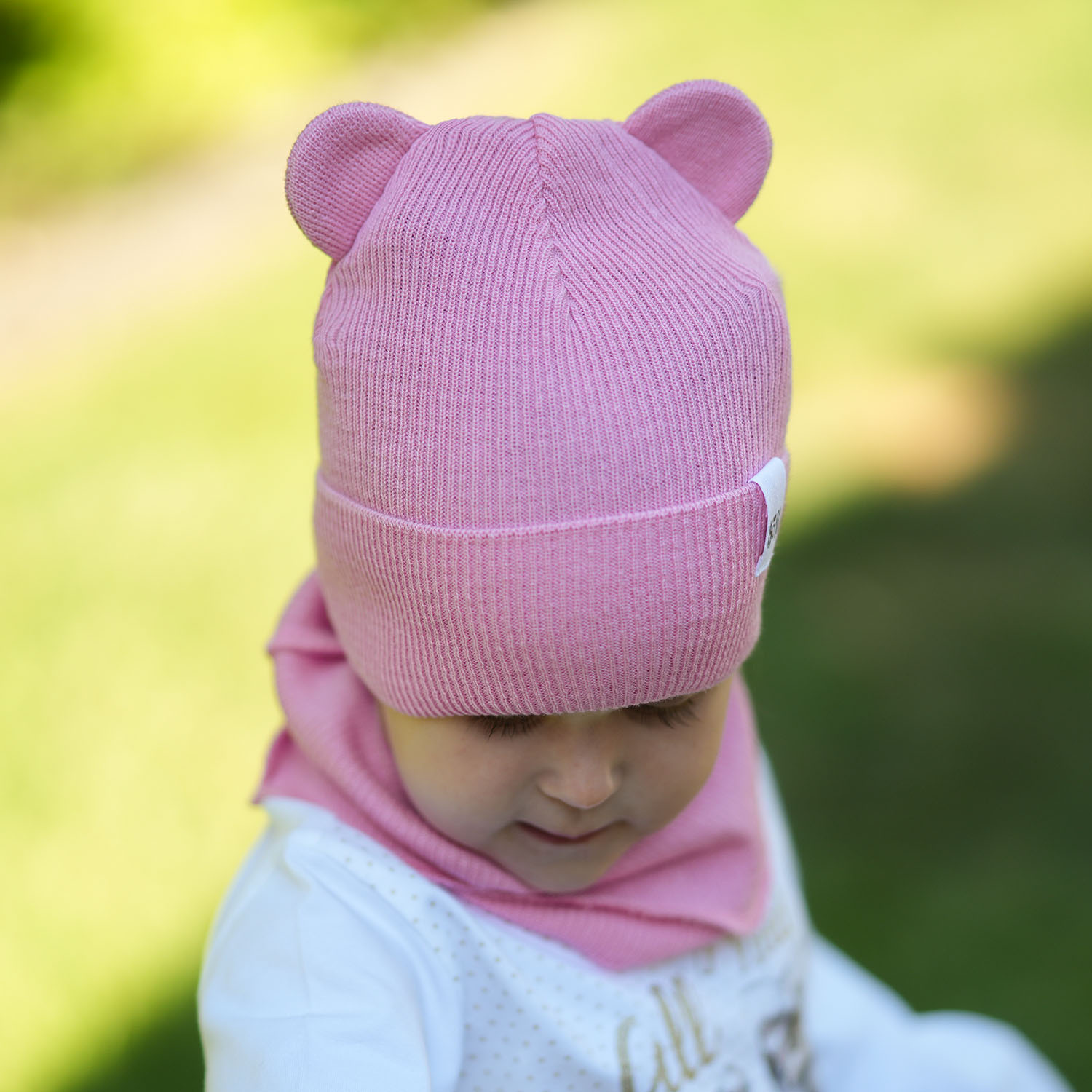Girl's spring/ autumn set: hat and tube scarf, with cotton, black Kajra
